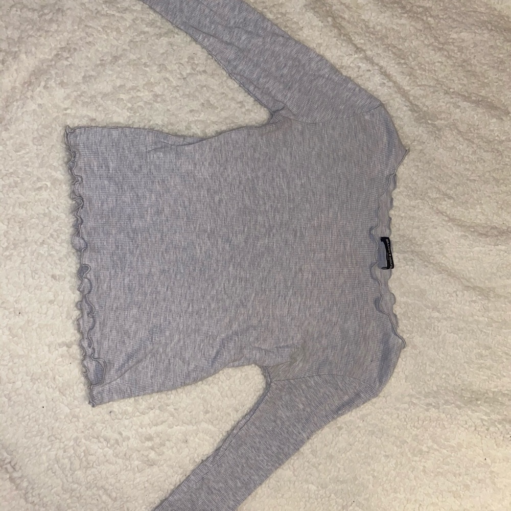 Gray scallop brandy top